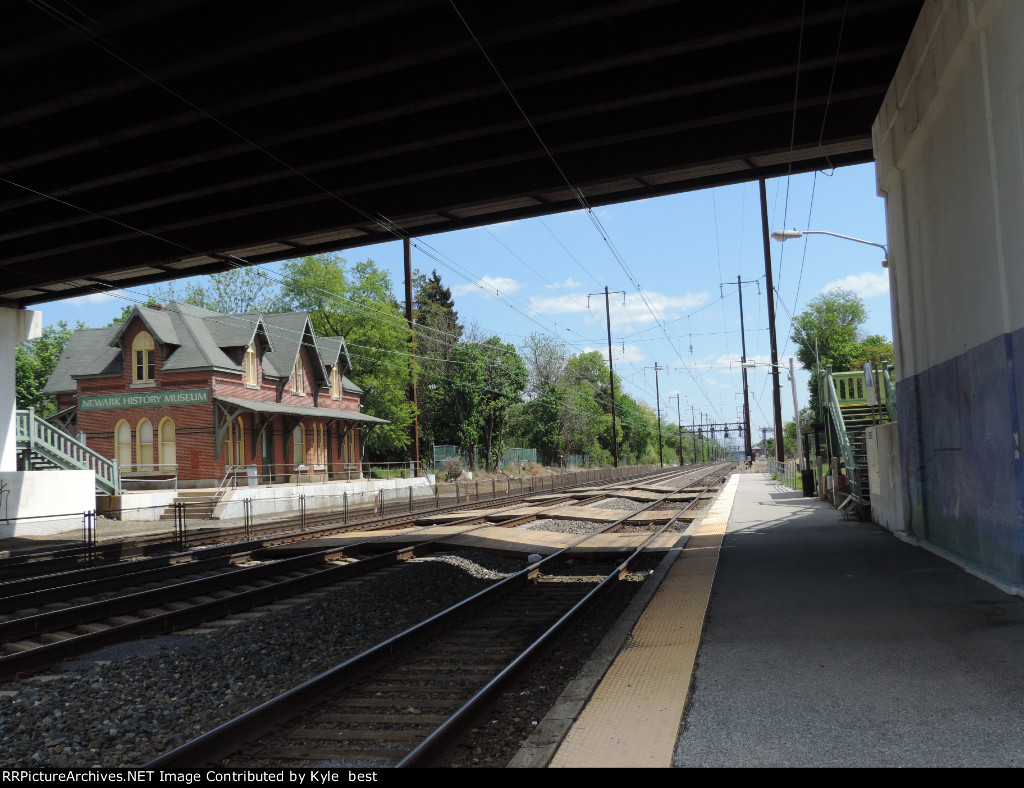 newark station 